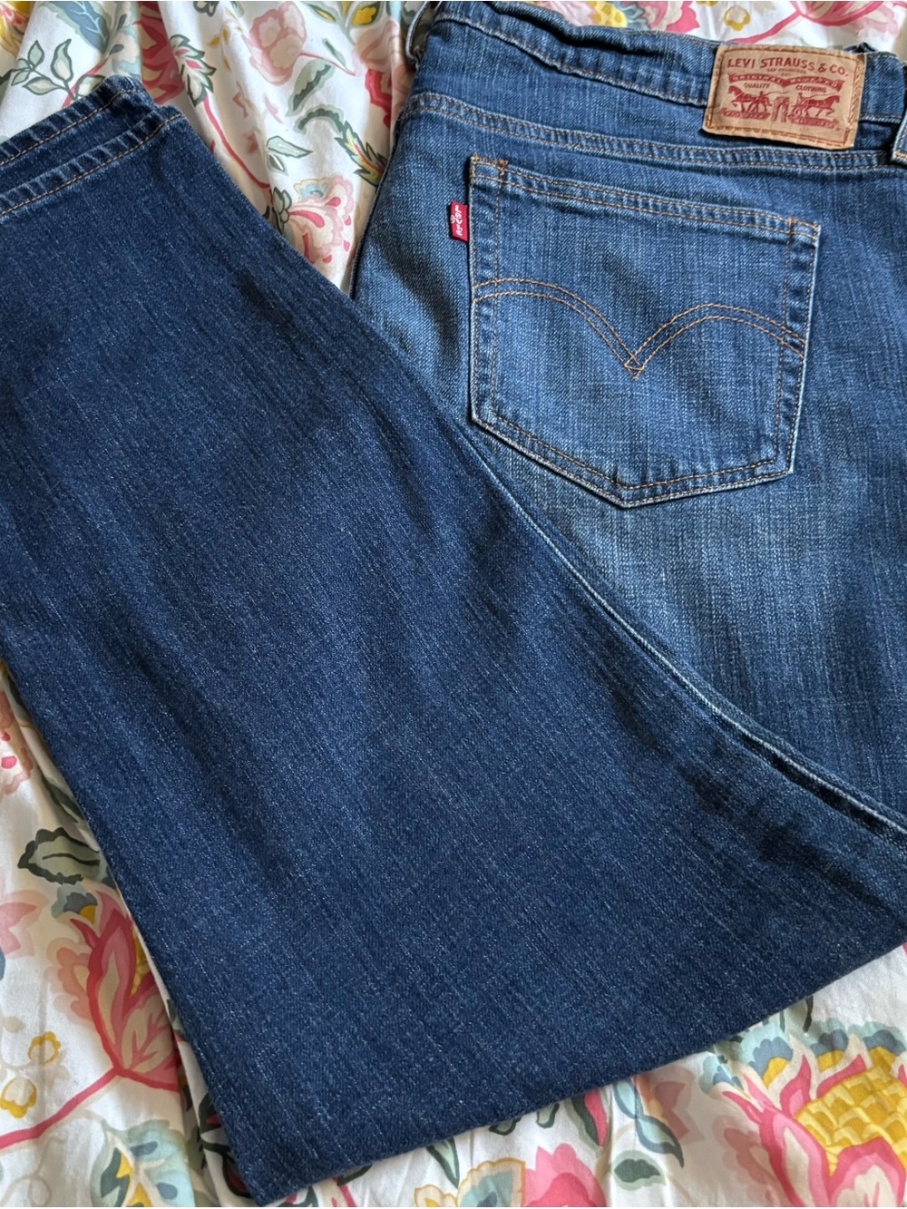 Jeans by Levi Boyfriend Mid Rise size 31